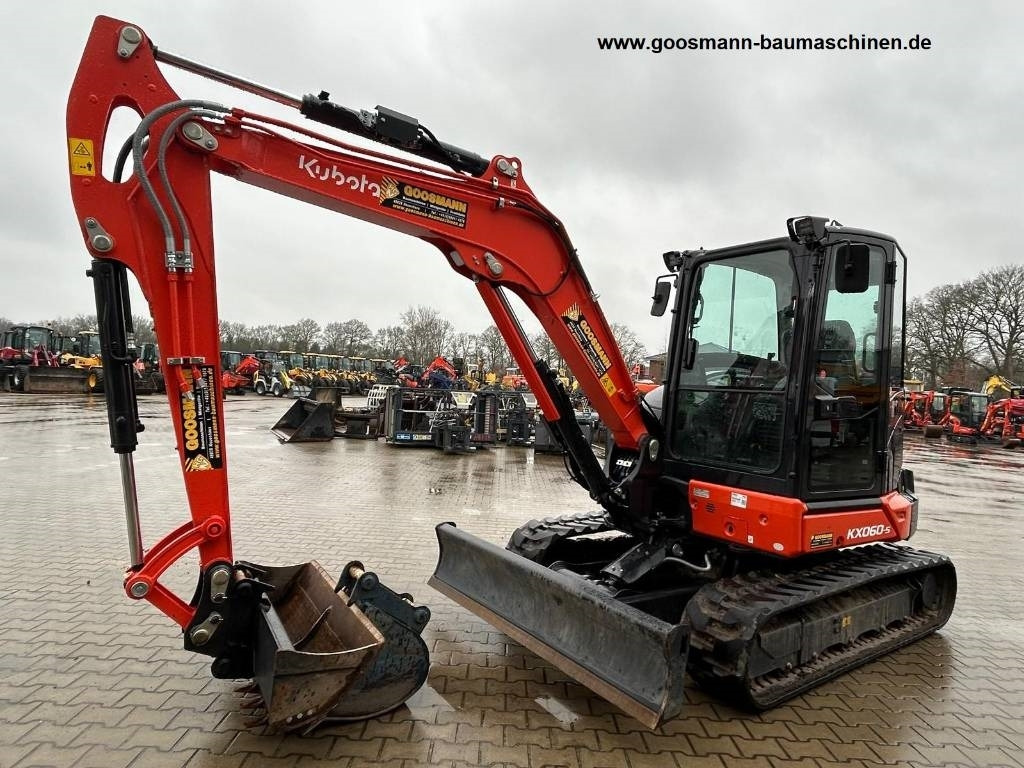 Kubota KX 060-5  - Minikotró: 1 kép. Kubota KX 060-5  - Minikotró: 1 kép.