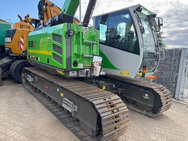 Sennebogen 613 E  - Lánctalpas daru: 2 kép. Sennebogen 613 E  - Lánctalpas daru: 2 kép.