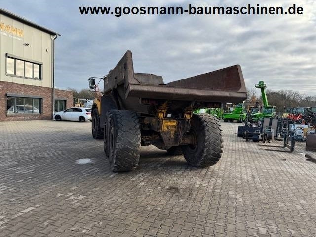 Volvo A 25 G - Csuklós dömper: 4 kép. Volvo A 25 G - Csuklós dömper: 4 kép.