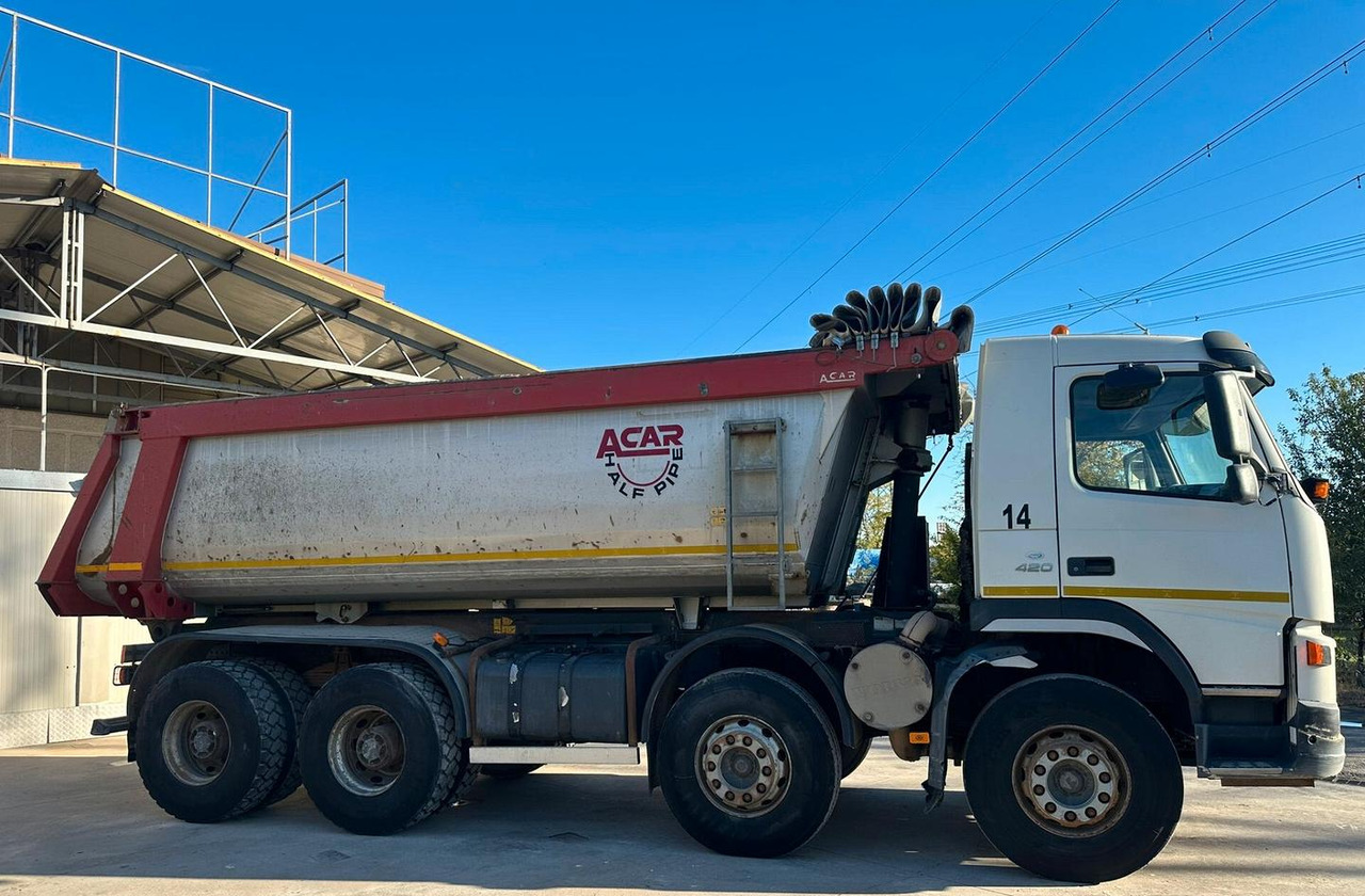 Volvo FM 12 420 ANNO 2005 - Billenőplatós teherautó: 1 kép. Volvo FM 12 420 ANNO 2005 - Billenőplatós teherautó: 1 kép.