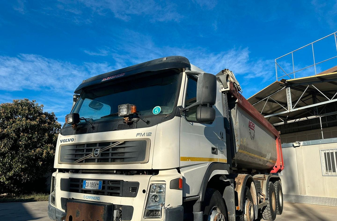 Volvo FM 12 420 ANNO 2005 - Billenőplatós teherautó: 4 kép. Volvo FM 12 420 ANNO 2005 - Billenőplatós teherautó: 4 kép.