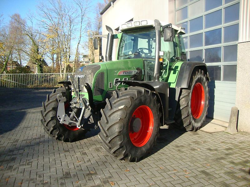 Fendt Fendt 714 Vario TMS - Traktor: 3 kép. Fendt Fendt 714 Vario TMS - Traktor: 3 kép.