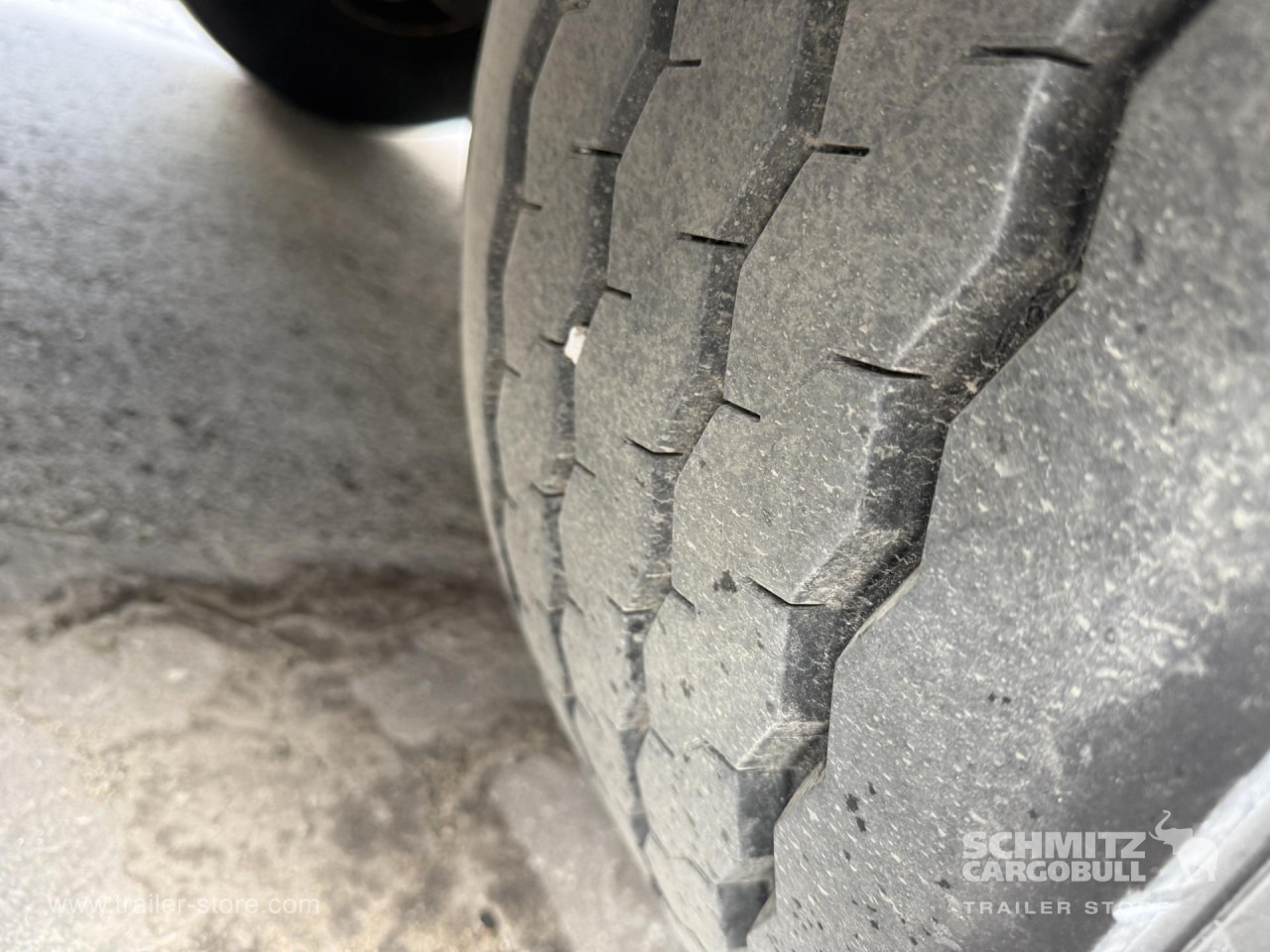 SCHWARZMUELLER Curtainsider Standard - Ponyvás félpótkocsi: 5 kép. SCHWARZMUELLER Curtainsider Standard - Ponyvás félpótkocsi: 5 kép.