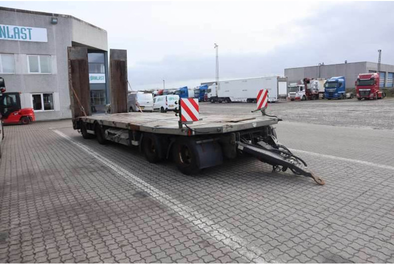AMT Maschinetrailer/Maskinanhænger/Maschinenanhänger - Pótkocsi mélybölcsős: 2 kép. AMT Maschinetrailer/Maskinanhænger/Maschinenanhänger - Pótkocsi mélybölcsős: 2 kép.