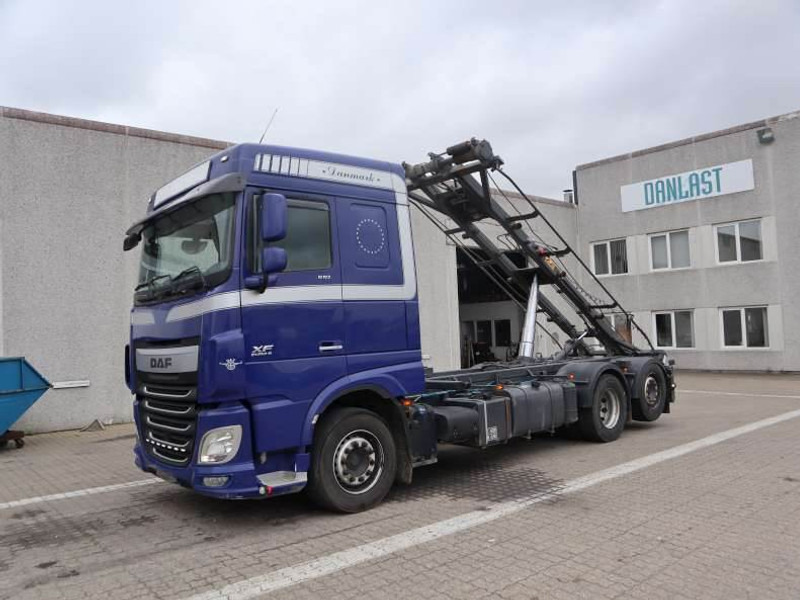 DAF XF 510 FAN EURO 6 - Teherautó - kábelrendszer: 5 kép. DAF XF 510 FAN EURO 6 - Teherautó - kábelrendszer: 5 kép.
