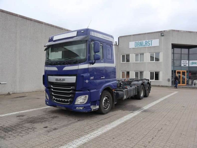 DAF XF 510 FAN EURO 6 - Teherautó - kábelrendszer: 1 kép. DAF XF 510 FAN EURO 6 - Teherautó - kábelrendszer: 1 kép.
