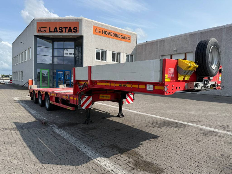 Faymonville Machinetrailer/Maschinenauflieger/Maskintrailer - Félpótkocsi: 1 kép. Faymonville Machinetrailer/Maschinenauflieger/Maskintrailer - Félpótkocsi: 1 kép.