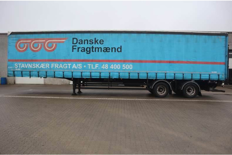 KEL-BERG 34 pl. Curtainsider/Planenauflieger/Gardintrailer - Félpótkocsi: 5 kép. KEL-BERG 34 pl. Curtainsider/Planenauflieger/Gardintrailer - Félpótkocsi: 5 kép.