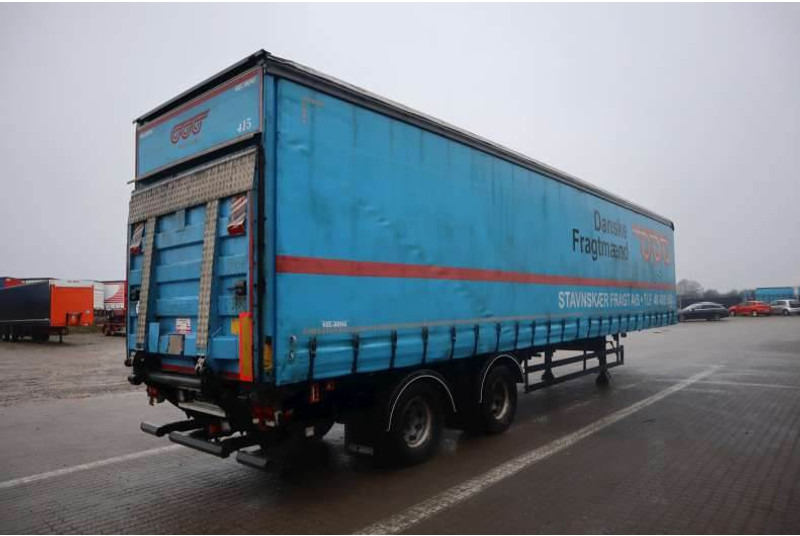 KEL-BERG 34 pl. Curtainsider/Planenauflieger/Gardintrailer - Félpótkocsi: 3 kép. KEL-BERG 34 pl. Curtainsider/Planenauflieger/Gardintrailer - Félpótkocsi: 3 kép.