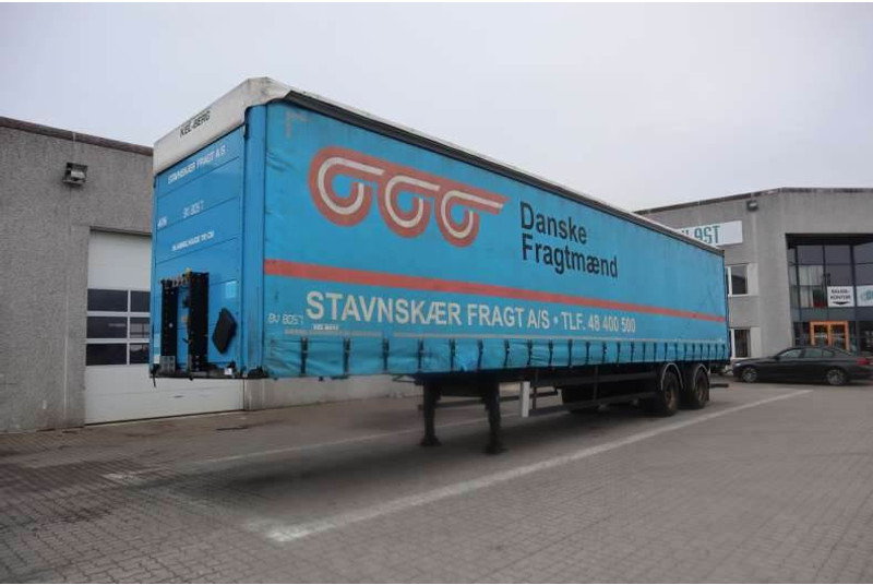 KEL-BERG 34 pl. Curtainsider/Planenauflieger/Gardintrailer - Félpótkocsi: 1 kép. KEL-BERG 34 pl. Curtainsider/Planenauflieger/Gardintrailer - Félpótkocsi: 1 kép.