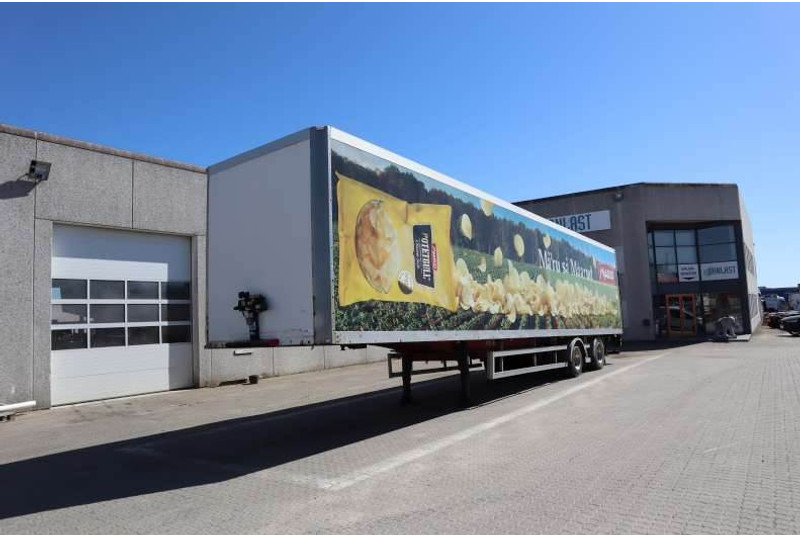 KEL-BERG Curtainsider/Planenauflieger/Gardin - Félpótkocsi: 1 kép. KEL-BERG Curtainsider/Planenauflieger/Gardin - Félpótkocsi: 1 kép.