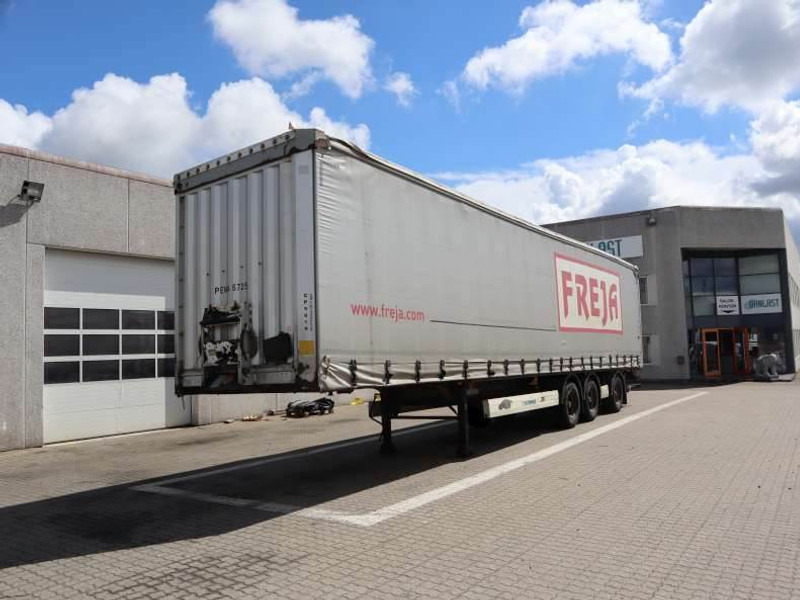 Krone 34 pl. Afhentning - Félpótkocsi: 1 kép. Krone 34 pl. Afhentning - Félpótkocsi: 1 kép.