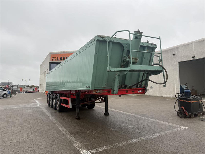 KEL-BERG 37 m³ - Félpótkocsi billenőplatós: 2 kép. KEL-BERG 37 m³ - Félpótkocsi billenőplatós: 2 kép.