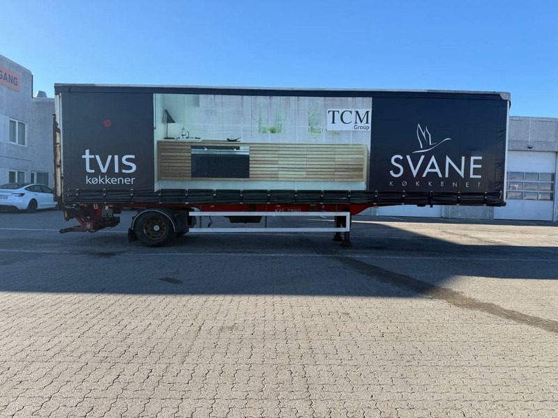 KEL-BERG City curtain / City-Plane / City gardin - Ponyvás félpótkocsi: 2 kép. KEL-BERG City curtain / City-Plane / City gardin - Ponyvás félpótkocsi: 2 kép.