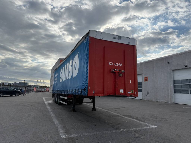 KEL-BERG Curtainsider / Planenauflieger / Gardin - Ponyvás félpótkocsi: 1 kép. KEL-BERG Curtainsider / Planenauflieger / Gardin - Ponyvás félpótkocsi: 1 kép.