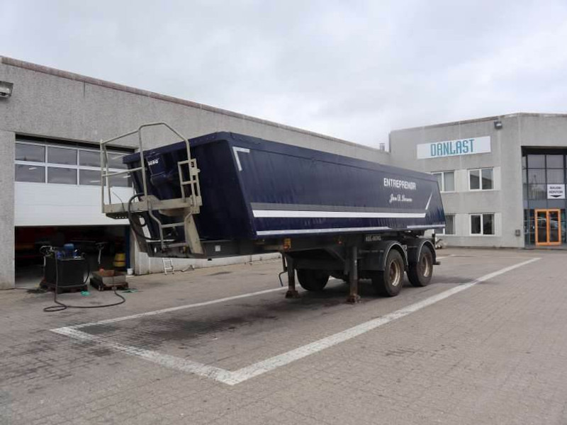 KEL-BERG Tipper/Kipper/Tiptrailer 23 m³ - Félpótkocsi billenőplatós: 1 kép. KEL-BERG Tipper/Kipper/Tiptrailer 23 m³ - Félpótkocsi billenőplatós: 1 kép.