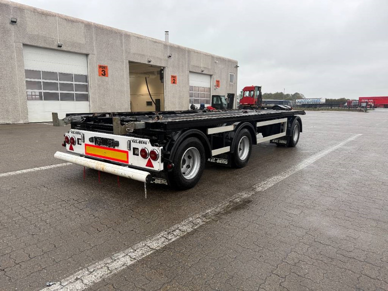 KEL-BERG Transfer trailer / Abrollanhänger / overførings - Pótkocsi cserefelépítményes: 3 kép. KEL-BERG Transfer trailer / Abrollanhänger / overførings - Pótkocsi cserefelépítményes: 3 kép.