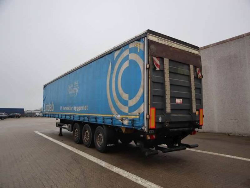 Kögel Curtainsider/Planenauflieger/Gardin - Ponyvás félpótkocsi: 4 kép. Kögel Curtainsider/Planenauflieger/Gardin - Ponyvás félpótkocsi: 4 kép.