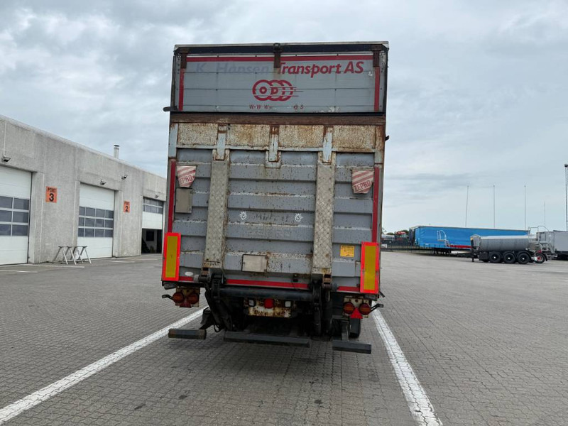 Krone Curtainsider/Planenauflieger/Gardin - Ponyvás félpótkocsi: 4 kép. Krone Curtainsider/Planenauflieger/Gardin - Ponyvás félpótkocsi: 4 kép.