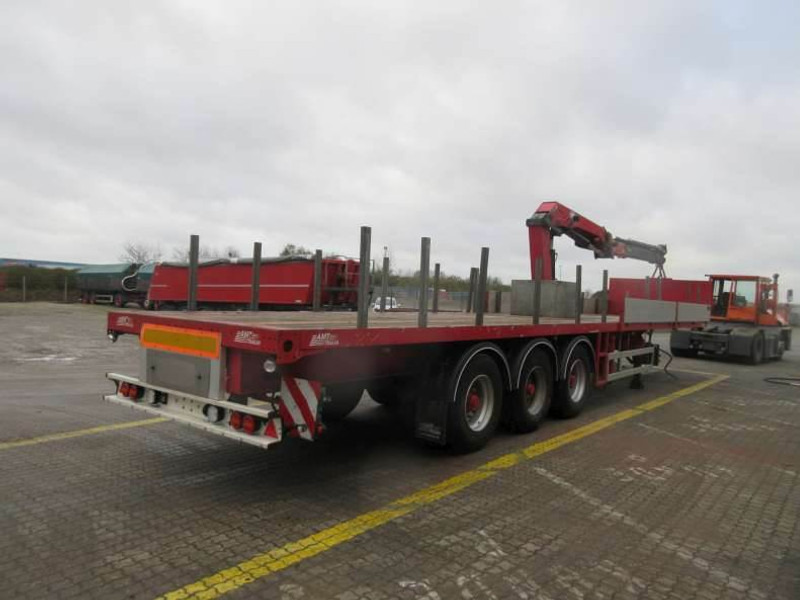 MTDK Cranetrailer/Kranauflieger/Krantrailer - Platós félpótkocsi: 3 kép. MTDK Cranetrailer/Kranauflieger/Krantrailer - Platós félpótkocsi: 3 kép.
