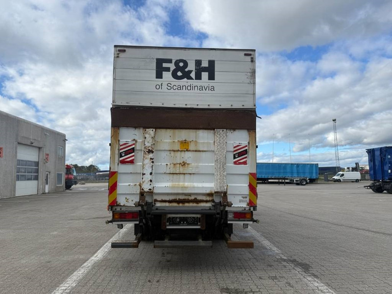 Mercedes-Benz Truck / Lastkraftwagen / Lastbil - Ponyvás teherautó: 4 kép. Mercedes-Benz Truck / Lastkraftwagen / Lastbil - Ponyvás teherautó: 4 kép.