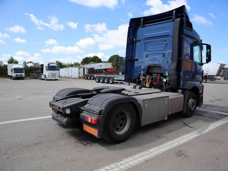 Mercedes-Benz Actros 1843 Tractor/Sattelzugmaschine/Trækker - Nyergesvontató: 3 kép. Mercedes-Benz Actros 1843 Tractor/Sattelzugmaschine/Trækker - Nyergesvontató: 3 kép.