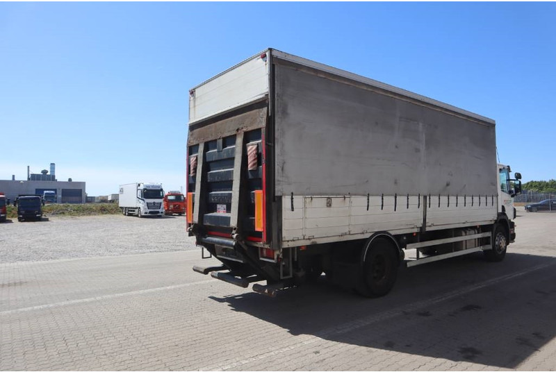 Scania P 94-230 Curtainsider/Plane/Gardin - Ponyvás teherautó: 3 kép. Scania P 94-230 Curtainsider/Plane/Gardin - Ponyvás teherautó: 3 kép.