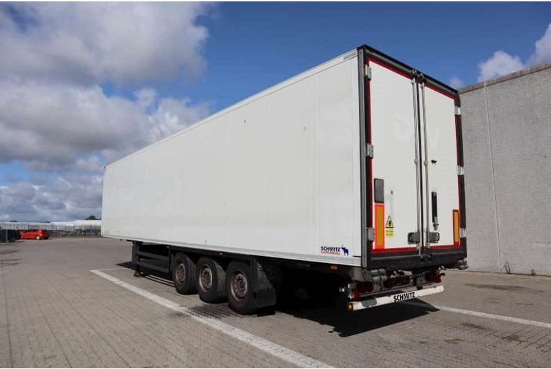 Schmitz Cargobull 33 pl. Dobbelt compartment - Félpótkocsi hűtős: 4 kép. Schmitz Cargobull 33 pl. Dobbelt compartment - Félpótkocsi hűtős: 4 kép.