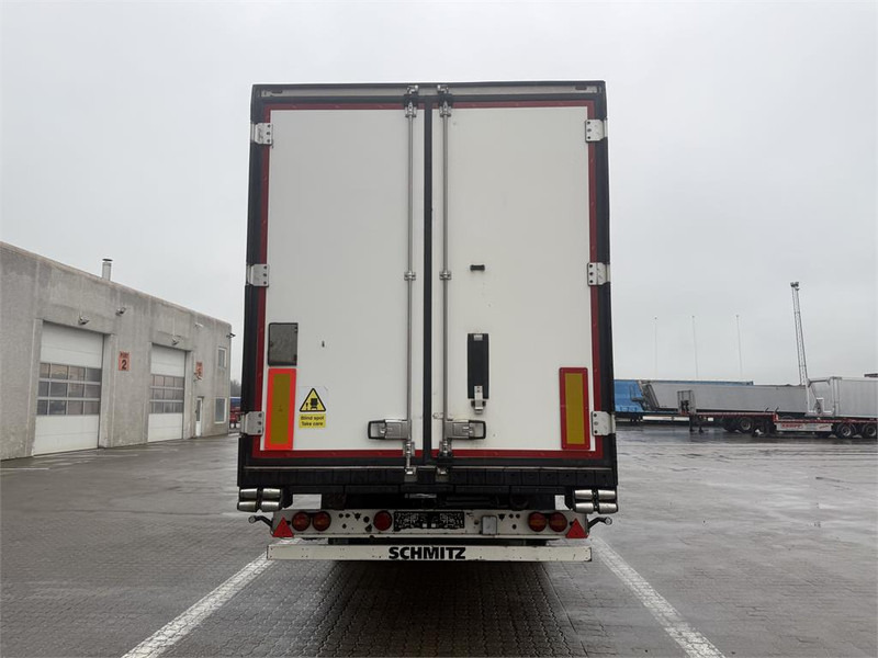Schmitz Cargobull 33 pl. Dobbelt compartment - Félpótkocsi hűtős: 5 kép. Schmitz Cargobull 33 pl. Dobbelt compartment - Félpótkocsi hűtős: 5 kép.