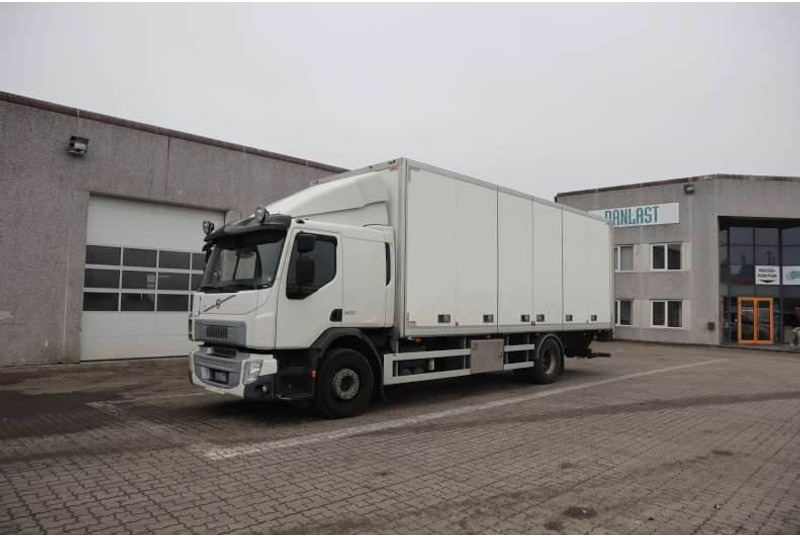 Volvo FE 18.320 EURO 6 - Dobozos felépítményű teherautó: 1 kép. Volvo FE 18.320 EURO 6 - Dobozos felépítményű teherautó: 1 kép.