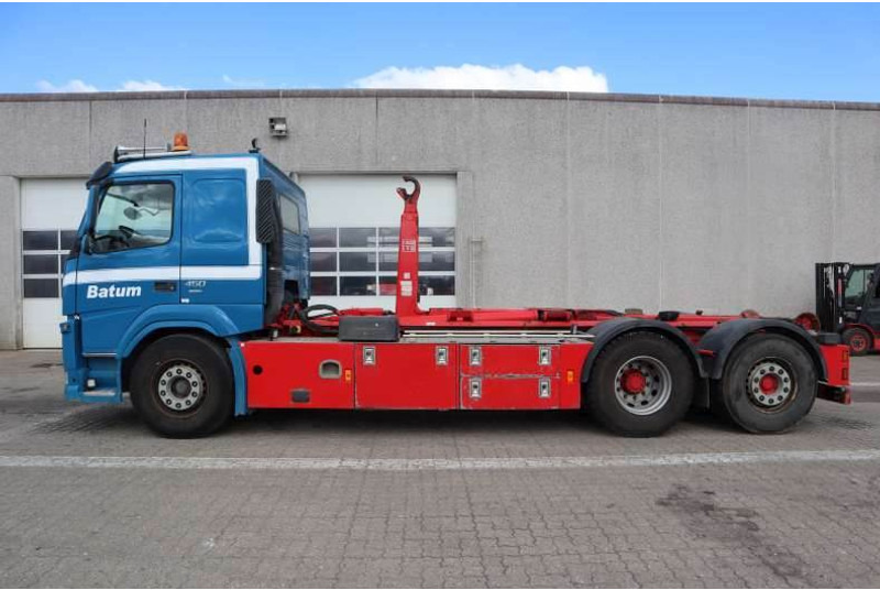 Volvo FM 450 EURO 6 - Teherautó - kábelrendszer: 5 kép. Volvo FM 450 EURO 6 - Teherautó - kábelrendszer: 5 kép.