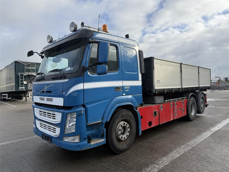 Volvo FM 450 EURO 6 - Teherautó - kábelrendszer: 1 kép. Volvo FM 450 EURO 6 - Teherautó - kábelrendszer: 1 kép.
