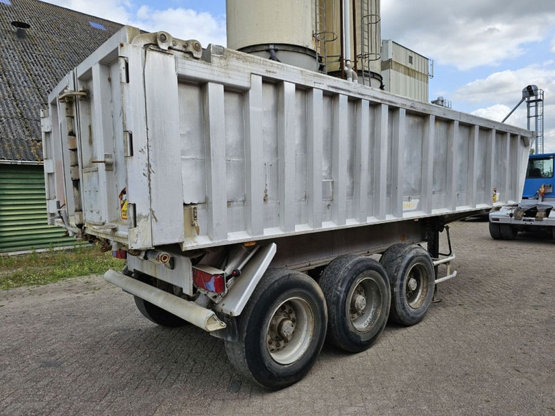 Benalu C34CSB01 - STEELSPRING - DRUMBRAKES - SMB - Félpótkocsi billenőplatós: 4 kép. Benalu C34CSB01 - STEELSPRING - DRUMBRAKES - SMB - Félpótkocsi billenőplatós: 4 kép.