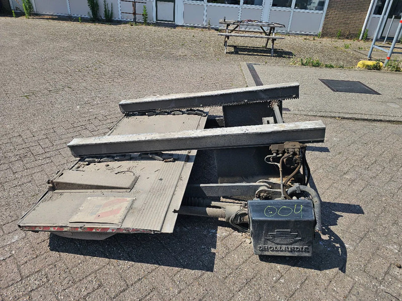Dhollandia 2500KG - Karosszéria és külső - Teherautó: 3 kép. Dhollandia 2500KG - Karosszéria és külső - Teherautó: 3 kép.