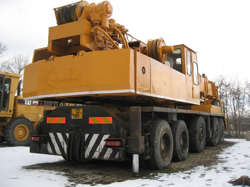 Grove Coles TM 80/88 T - Terepjáró autódaru: 3 kép. Grove Coles TM 80/88 T - Terepjáró autódaru: 3 kép.