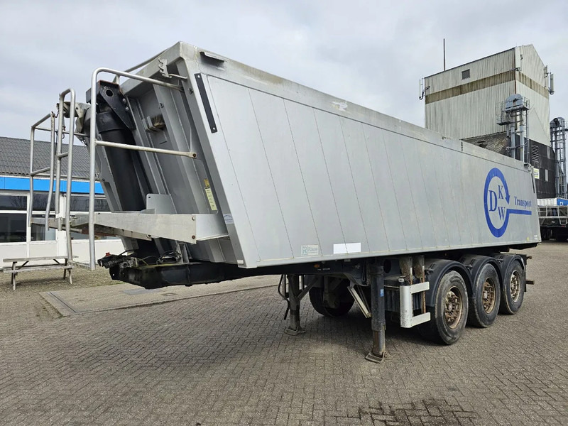 Kempf SMK 39/3 AK - SAF - DISC - Lift axle - Félpótkocsi billenőplatós: 1 kép. Kempf SMK 39/3 AK - SAF - DISC - Lift axle - Félpótkocsi billenőplatós: 1 kép.