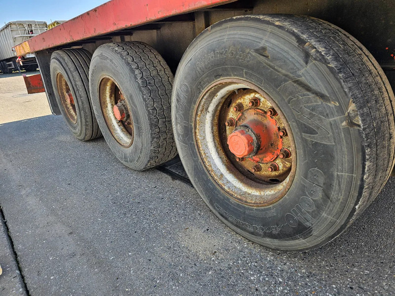 Platós félpótkocsi LAG 0339: 7 kép. Platós félpótkocsi LAG 0339: 7 kép.