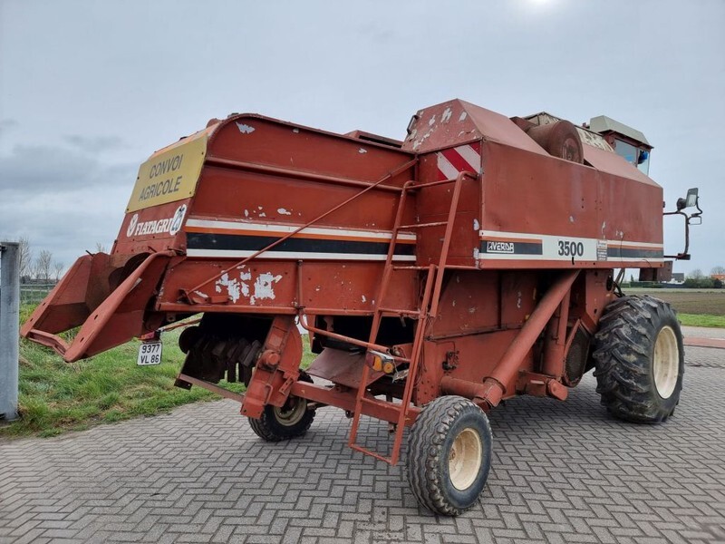 Laverda 3500 - Kombájn: 5 kép. Laverda 3500 - Kombájn: 5 kép.