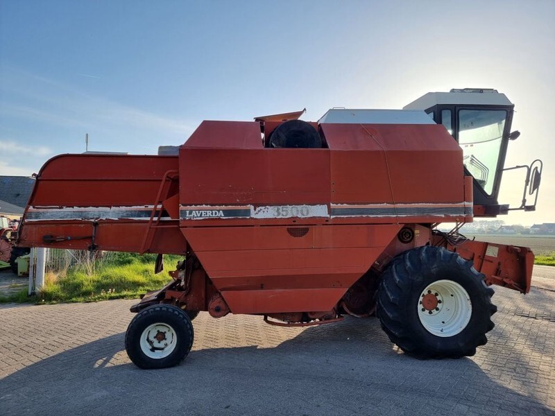 Laverda 3500 - Kombájn: 4 kép. Laverda 3500 - Kombájn: 4 kép.