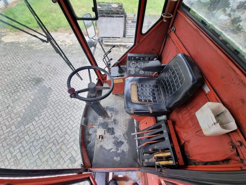 Kombájn Laverda 3550 R: 10 kép.