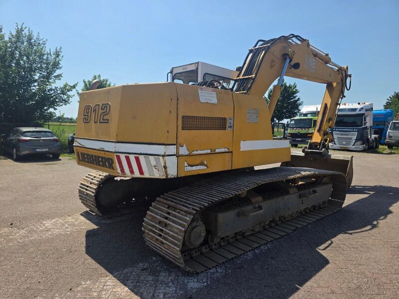 Liebherr R 912 LC crawler excavator Liebherr R912LC Graafmachine – Rupsgraafmachine - Lánctalpas kotró: 5 kép. Liebherr R 912 LC crawler excavator Liebherr R912LC Graafmachine – Rupsgraafmachine - Lánctalpas kotró: 5 kép.