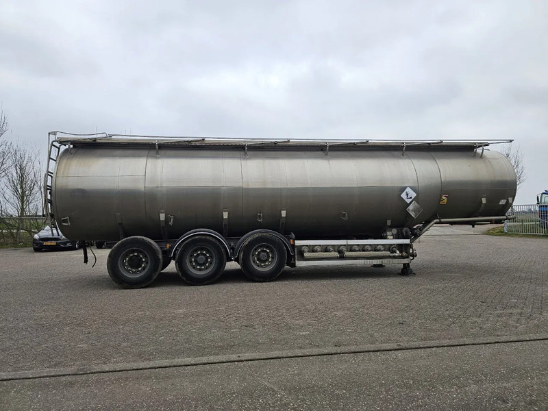 Magyar RVS - INOX - 38.5 M3- 7 Comp. - Tartályos félpótkocsi: 3 kép. Magyar RVS - INOX - 38.5 M3- 7 Comp. - Tartályos félpótkocsi: 3 kép.
