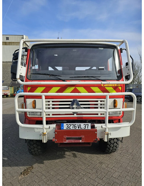 Renault M210 2000L Watertank - Tűzoltóautó: 2 kép. Renault M210 2000L Watertank - Tűzoltóautó: 2 kép.