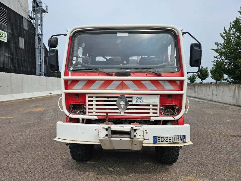 Renault M210 Arbois 3500L - Hydraulic winch - Tűzoltóautó: 2 kép. Renault M210 Arbois 3500L - Hydraulic winch - Tűzoltóautó: 2 kép.