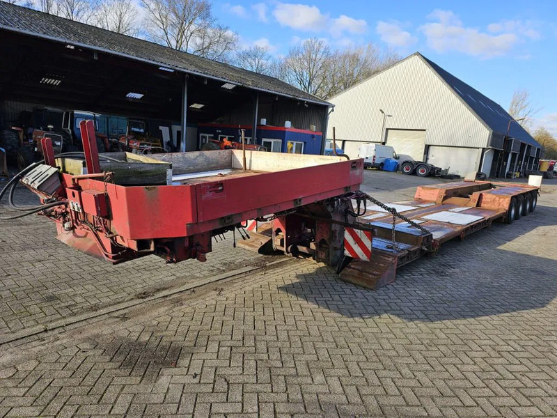 SCHEUERLE STBV 4544 ABFP - Félpótkocsi mélybölcsős: 3 kép. SCHEUERLE STBV 4544 ABFP - Félpótkocsi mélybölcsős: 3 kép.