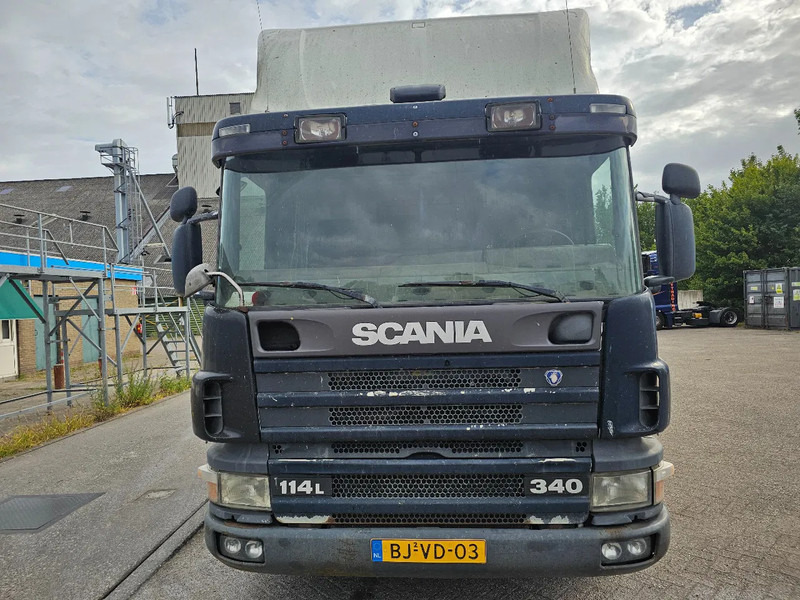 Scania P114-340 CP14 - Dobozos felépítményű teherautó: 2 kép. Scania P114-340 CP14 - Dobozos felépítményű teherautó: 2 kép.