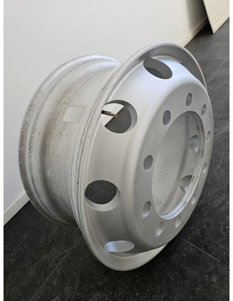 Alcoa 22.5 x 9.00 (200 Pieces in stock) - Felni - Teherautó: 4 kép. Alcoa 22.5 x 9.00 (200 Pieces in stock) - Felni - Teherautó: 4 kép.