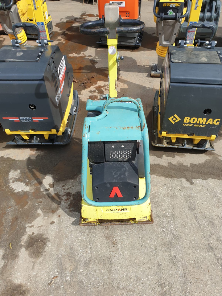 AMMANN APR 3020 - Lapvibrátor: 3 kép. AMMANN APR 3020 - Lapvibrátor: 3 kép.