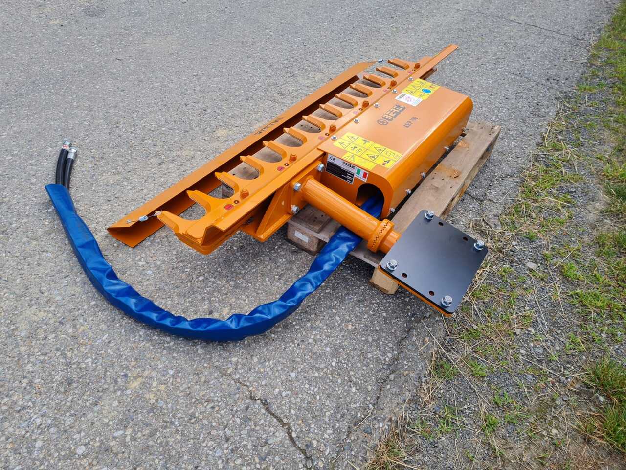 Berti AS/P 190 - Adapterek - Kotrógép: 3 kép. Berti AS/P 190 - Adapterek - Kotrógép: 3 kép.