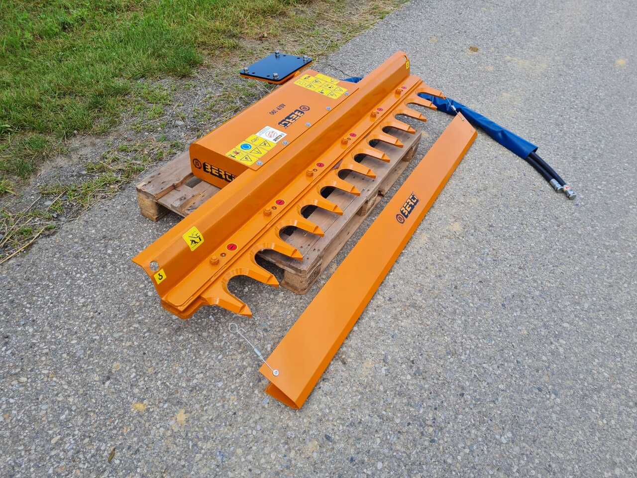 Berti AS/P 190 - Adapterek - Kotrógép: 4 kép. Berti AS/P 190 - Adapterek - Kotrógép: 4 kép.